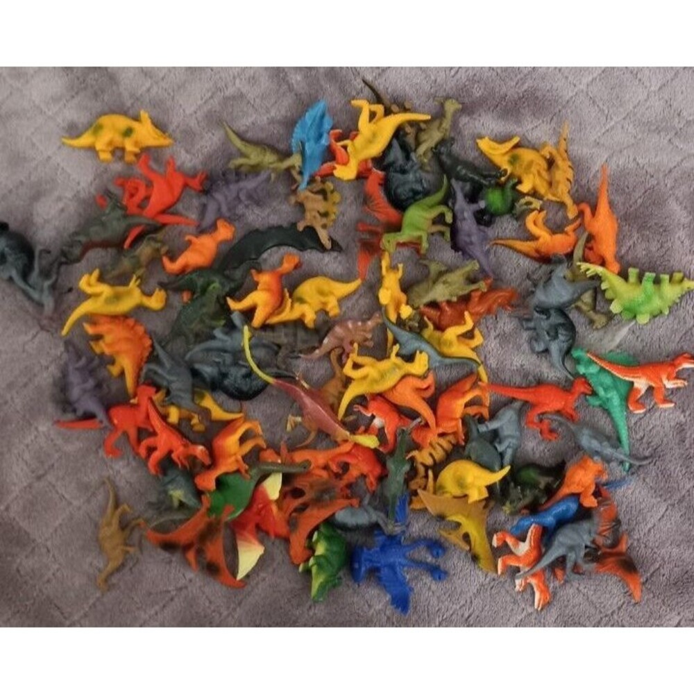 Lot Of 86 Dinosaurs Unbranded Small Variety T-Rex Play Toys